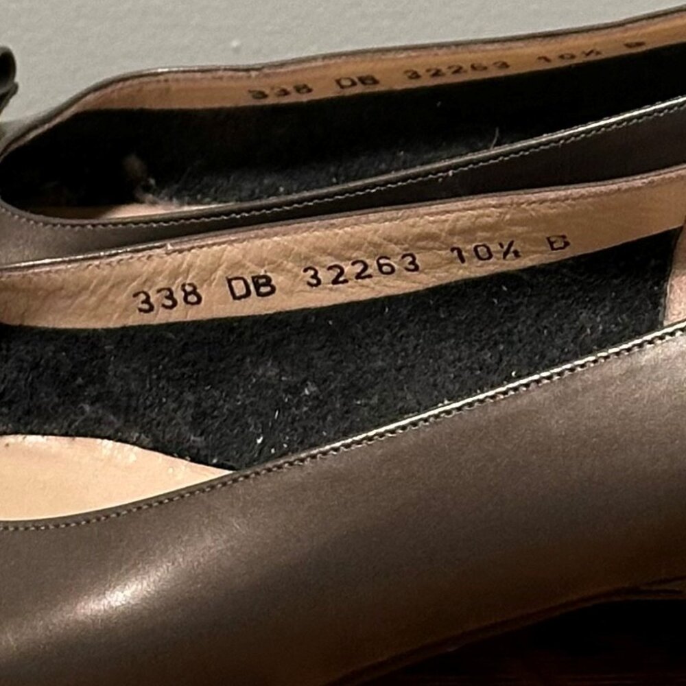 Vintage Salvatore Ferragamo Vera Pump - Picture 10 of 15